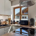 Daire Alpinestay #1 - Fuer 6 - Bergblick, Balkon, Kamin, Kino, Yoga, Parkplatz *