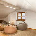 Alpinestay #1 - Fuer 6 - Bergblick, Balkon, Kamin, Kino, Yoga, Parkplatz Daire *