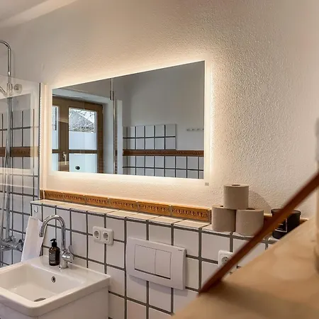 Alpinestay #1 - Fuer 6 - Bergblick, Balkon, Kamin, Kino, Yoga, Parkplatz Garmisch-Partenkirchen