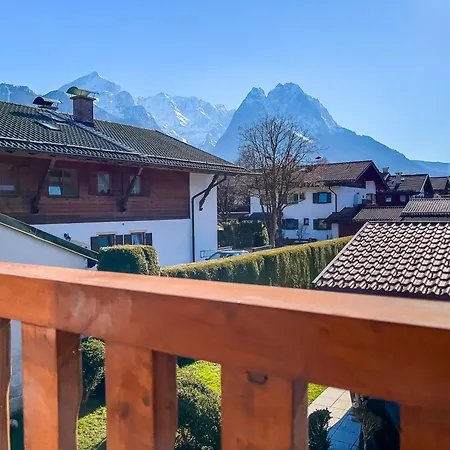 Fuer 4 - Bergblick, Balkon, Kamin, Yoga, Parkplatz *