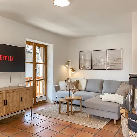 Für 6 - Bergblick, Balkon, Kamin, Kino, Yoga, Parkplatz Apartamento Garmisch-Partenkirchen