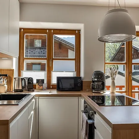 Fuer 4 - Bergblick, Balkon, Kamin, Yoga, Parkplatz Apartment