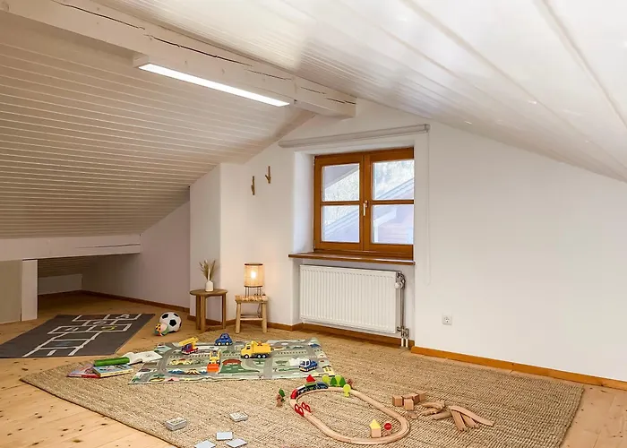 Für 6 - Bergblick, Balkon, Kamin, Kino, Yoga, Parkplatz